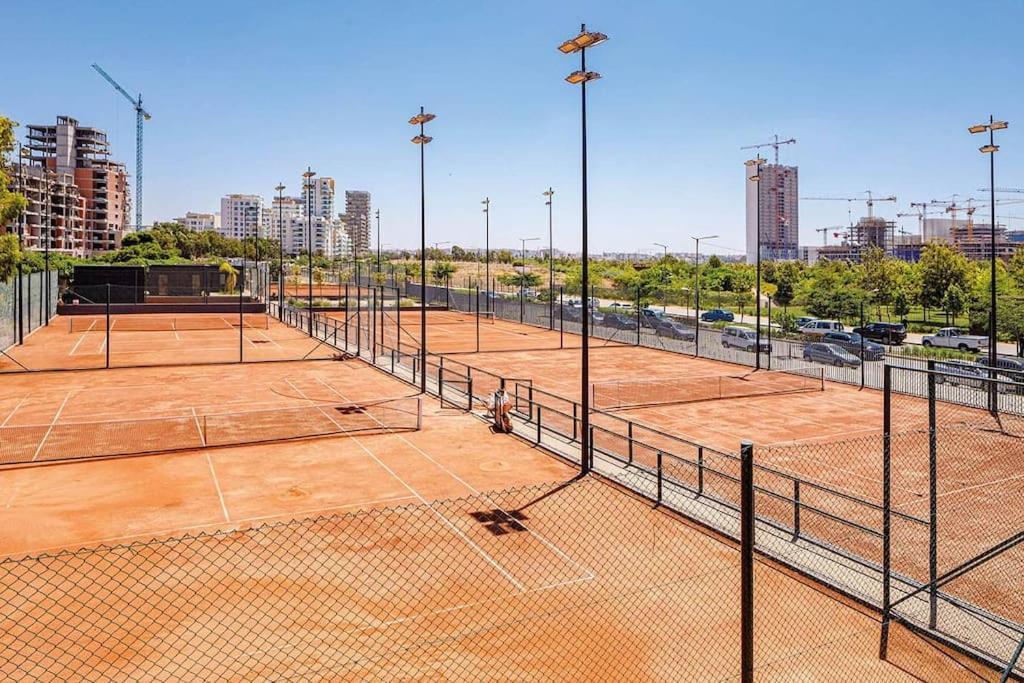 A 2 Minutes De Casa Finance City, Appartement Avec 2 Chambres Casablanca Exteriör bild